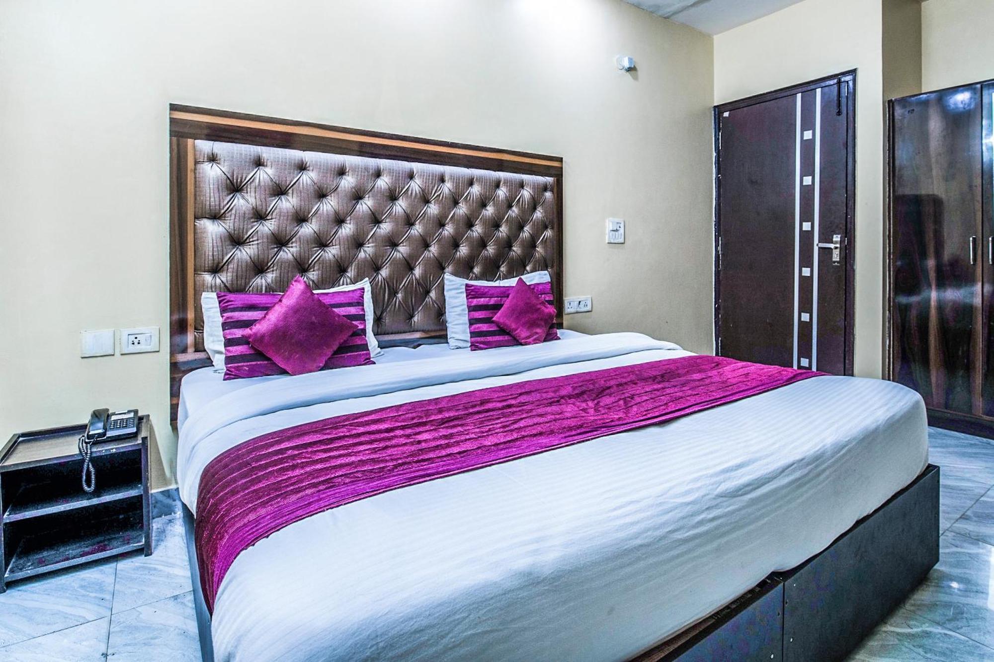 Hotel O Crosswinds Residency Indirapuram Eksteriør bilde