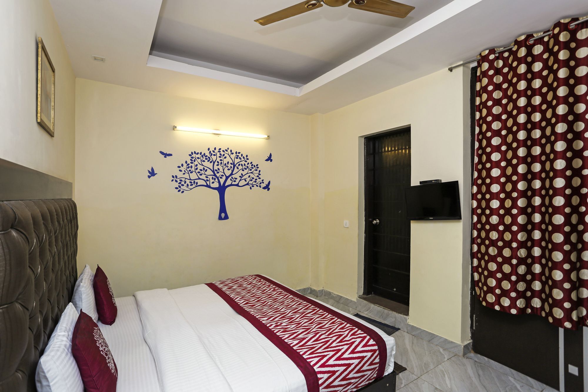 Hotel O Crosswinds Residency Indirapuram Eksteriør bilde