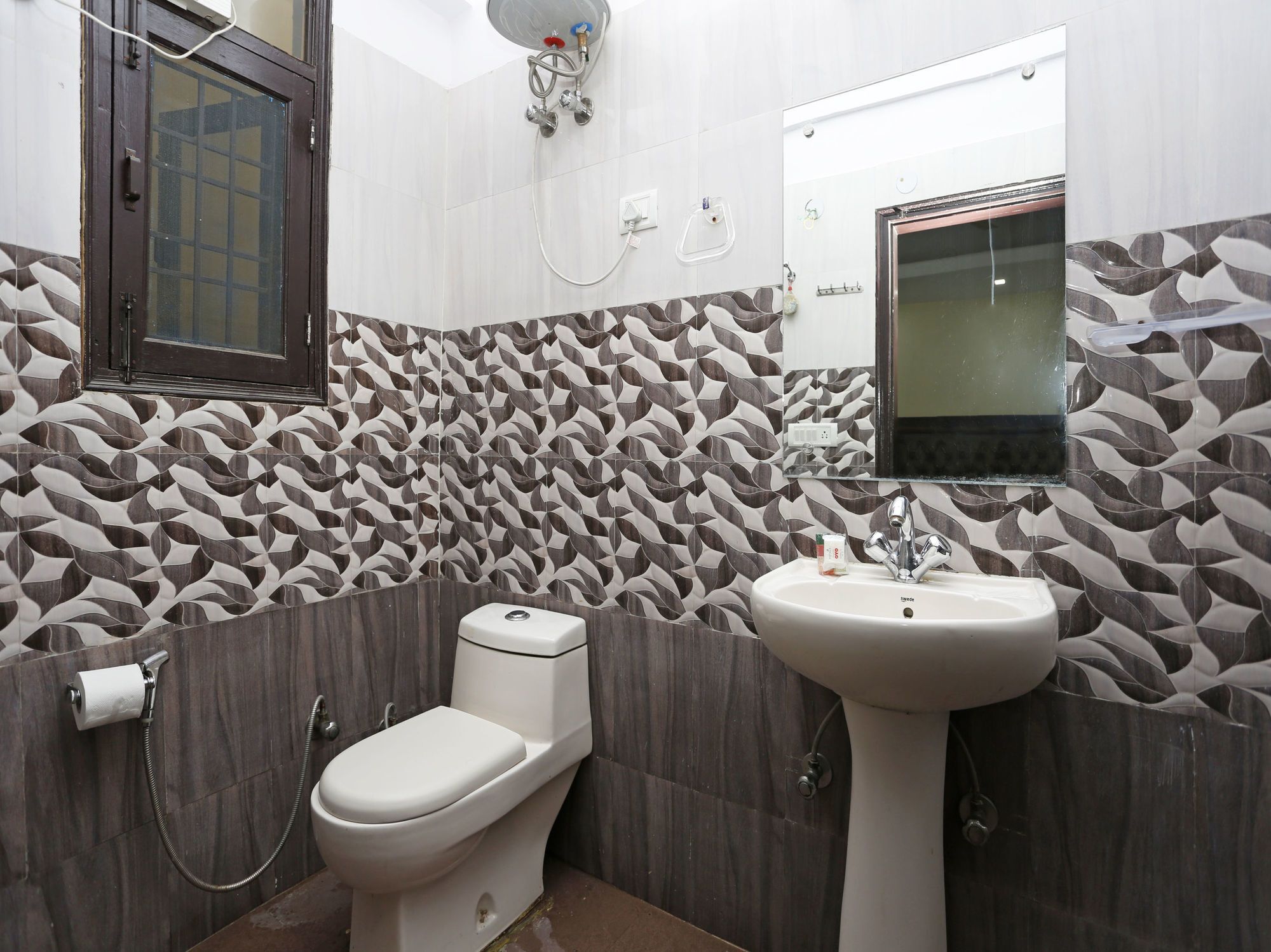Hotel O Crosswinds Residency Indirapuram Eksteriør bilde