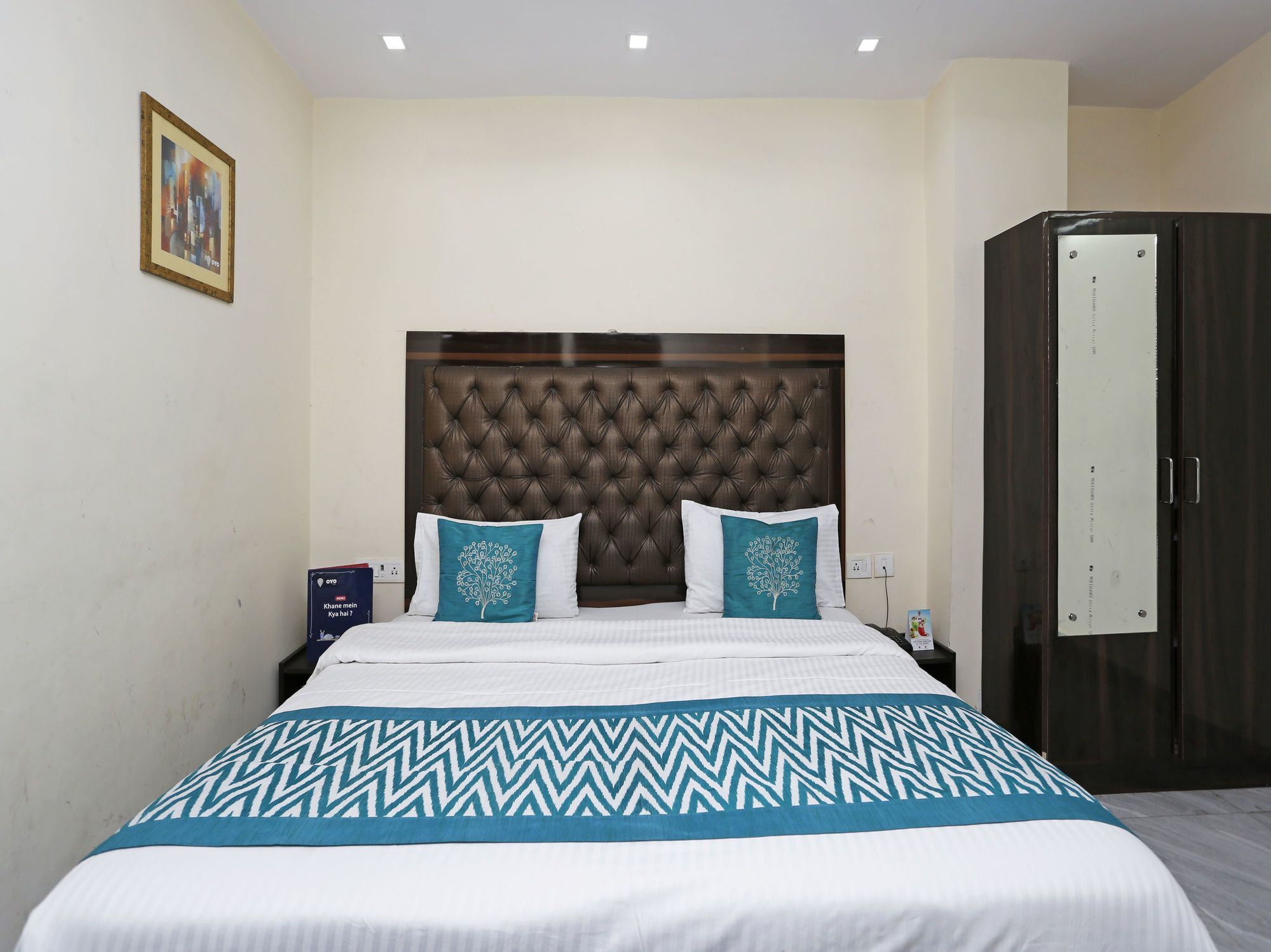 Hotel O Crosswinds Residency Indirapuram Eksteriør bilde